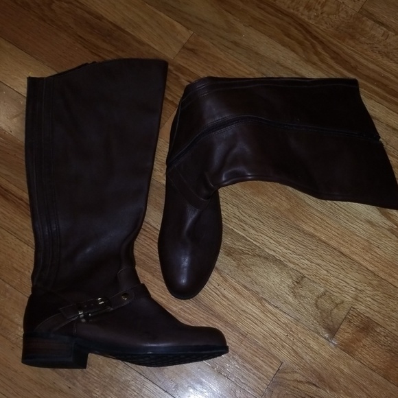 Tall Brown Boots - Picture 1 of 3
